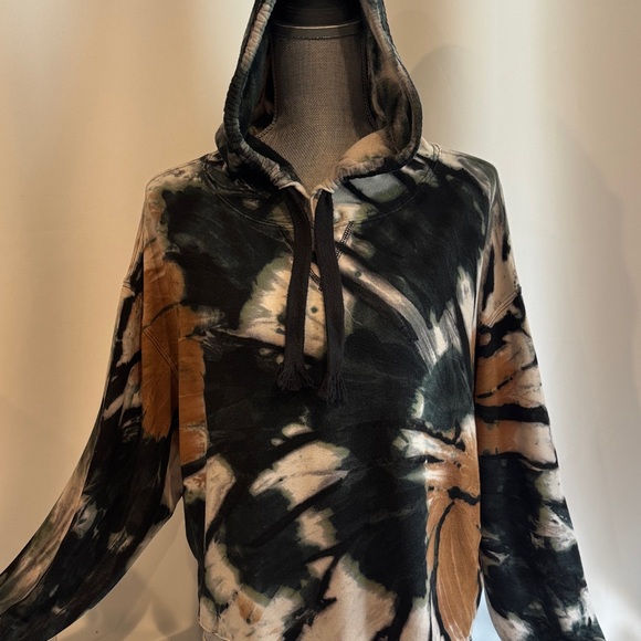 Vintage Havana Tops - Vintage Havana Tie-Dye Pullover Hoodie in Black,Green,Cream & Rust Brown Size -M